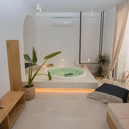 Aristotelia Gi - Premium Luxury With Private Pools * Olympiada