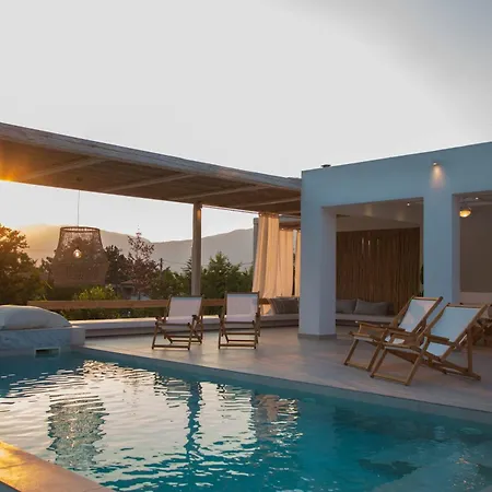 Aristotelia Gi - Premium Luxury With Private Pools