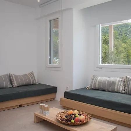 Vila Aristotelia Gi - Premium Luxury With Private Pools