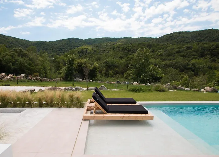 Vilă Aristotelia Gi - Premium Luxury With Private Pools *